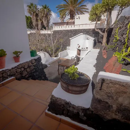 Casa Volcanica El Cabezo Tatil Evi *